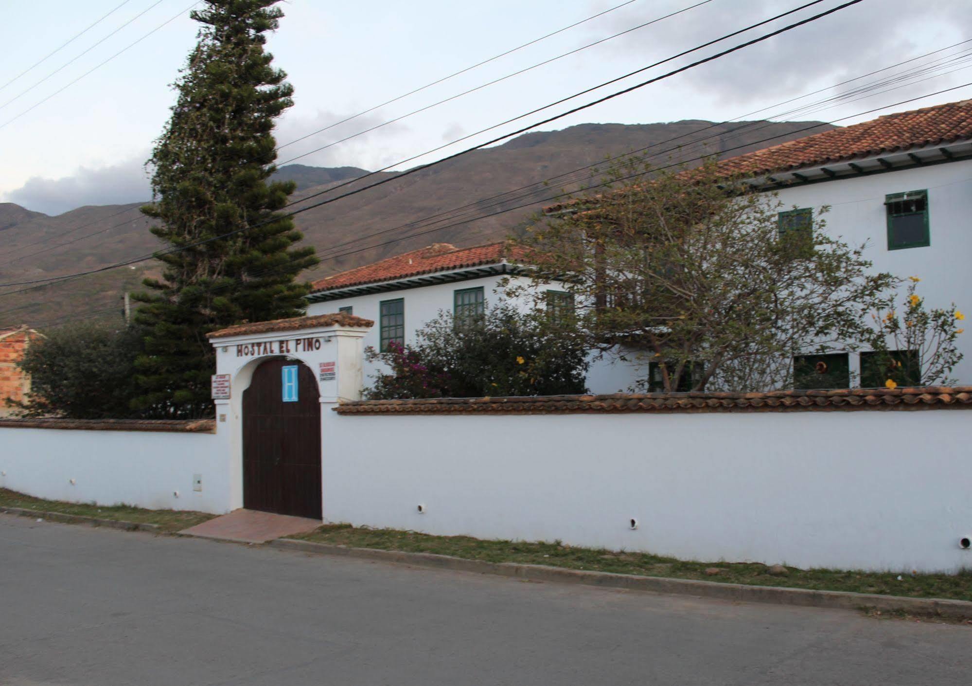 Hostal El Pino Villa de Leyva Dış mekan fotoğraf